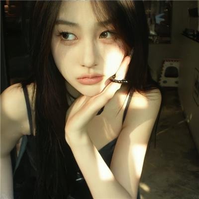 一个人的皮影戏